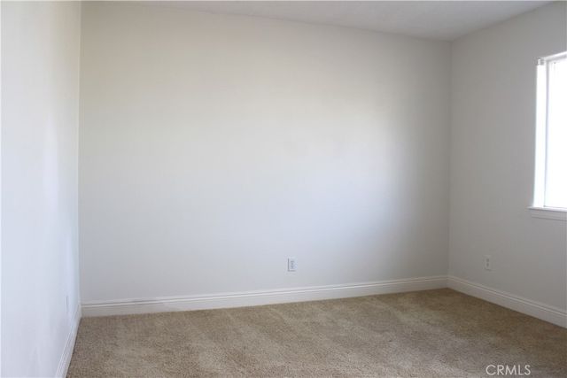 26180 Horizon Street, Apple Valley, CA 92308