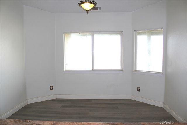 26180 Horizon Street, Apple Valley, CA 92308