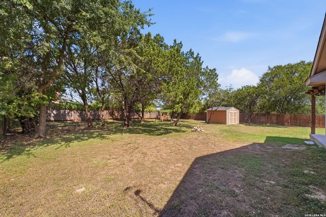 2046 BLUERIDGE DR, Canyon Lake, TX 78133