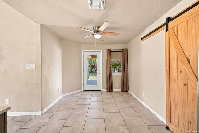 2046 BLUERIDGE DR, Canyon Lake, TX 78133