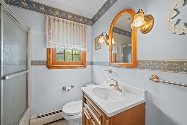 125 Indian Hill Rd, Worcester, MA 01606