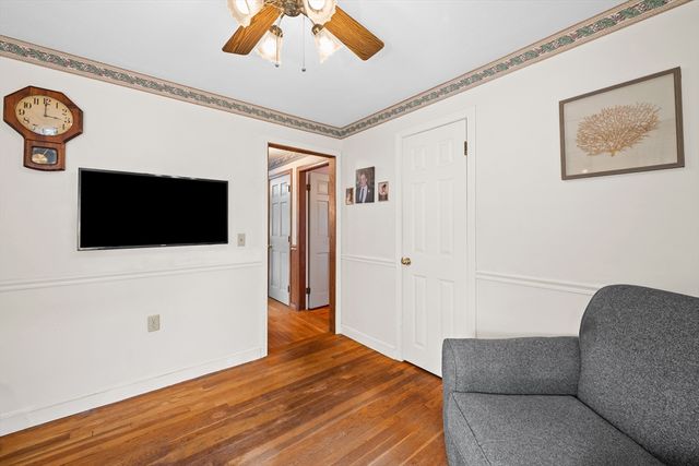 125 Indian Hill Rd, Worcester, MA 01606