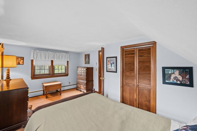 125 Indian Hill Rd, Worcester, MA 01606