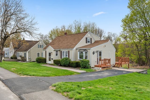 125 Indian Hill Rd, Worcester, MA 01606
