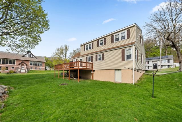 125 Indian Hill Rd, Worcester, MA 01606