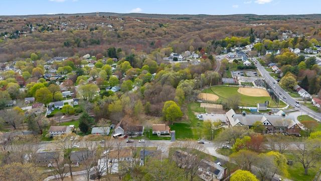 125 Indian Hill Rd, Worcester, MA 01606