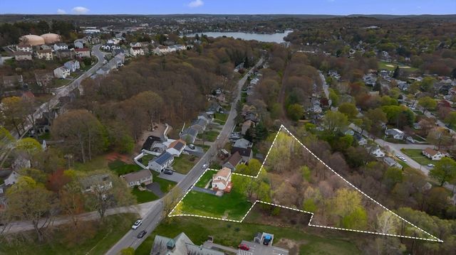 125 Indian Hill Rd, Worcester, MA 01606
