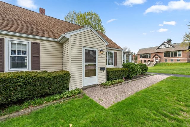 125 Indian Hill Rd, Worcester, MA 01606
