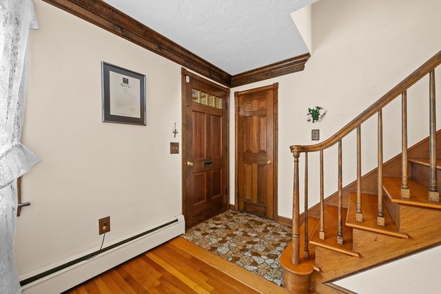 125 Indian Hill Rd, Worcester, MA 01606