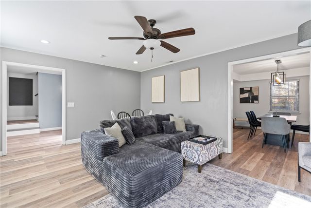 8493 Cedar Terrace, Rogers, AR 72756