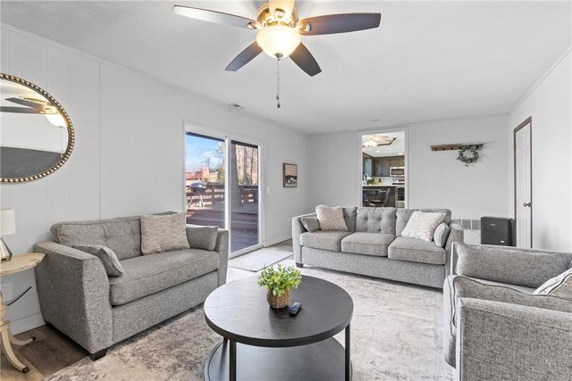 8493 Cedar Terrace, Rogers, AR 72756