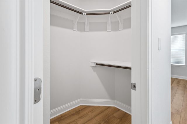 4320 Leslies Way, Dickinson, TX 77539