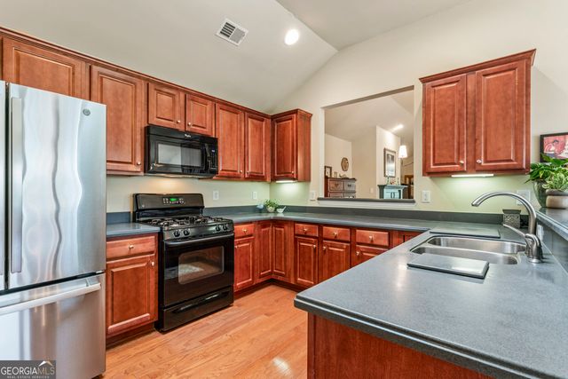 140 Cottage Club Drive, Locust Grove, GA 30248