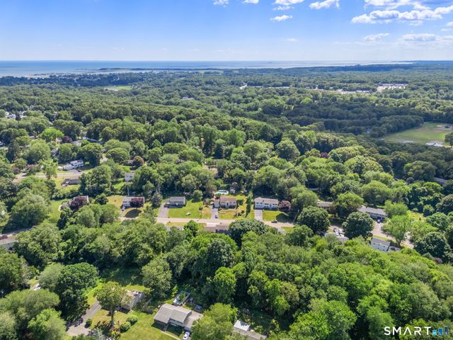 48 Jefferson Circle, Clinton, CT 06413