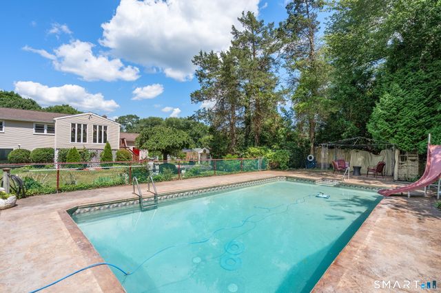 48 Jefferson Circle, Clinton, CT 06413