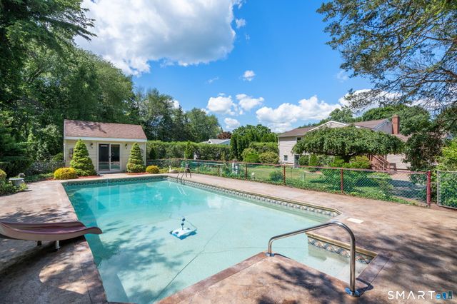 48 Jefferson Circle, Clinton, CT 06413