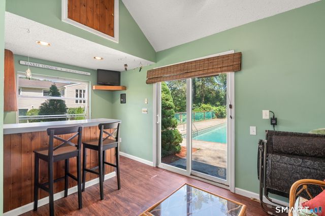 48 Jefferson Circle, Clinton, CT 06413