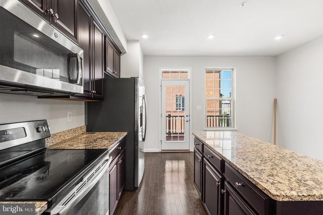 128 S NEWKIRK ST, Baltimore, MD 21224