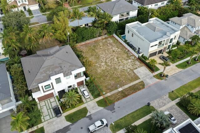 1001 NE 3rd Avenue, Boca Raton, FL 33432
