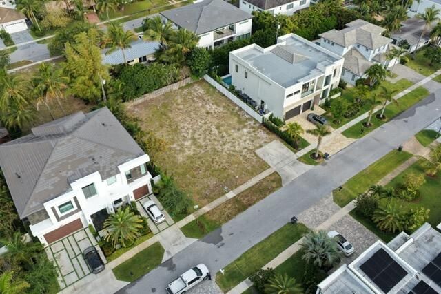 1001 NE 3rd Avenue, Boca Raton, FL 33432