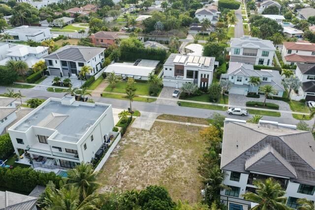 1001 NE 3rd Avenue, Boca Raton, FL 33432