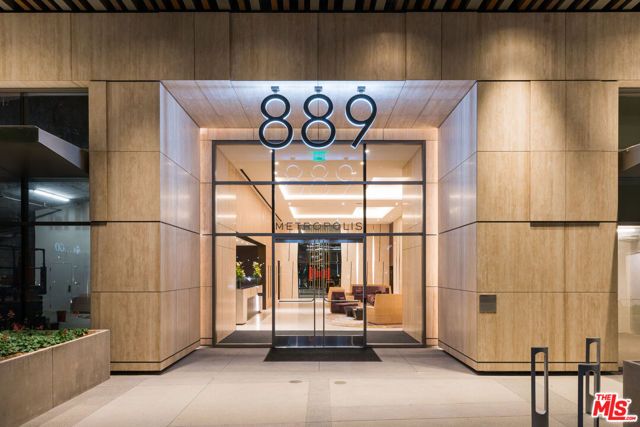 889 Francisco Street 1002, Los Angeles, CA 90017