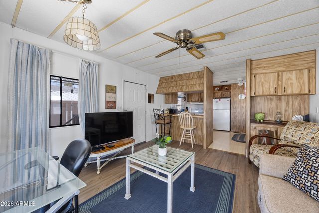 205 S HIGLEY Road 162, Mesa, AZ 85206