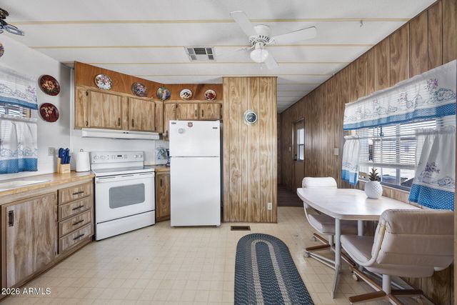 205 S HIGLEY Road 162, Mesa, AZ 85206