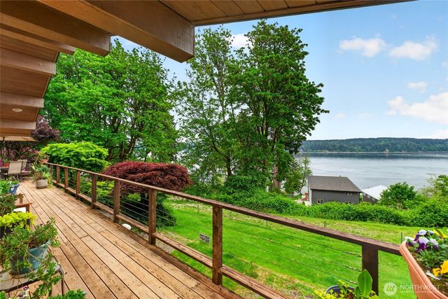 10427 Sunrise Beach Drive NW, Gig Harbor, WA 98332