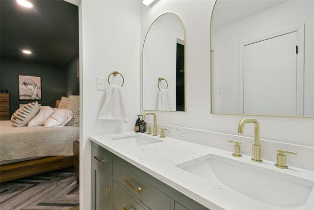 12420 Wood Manor Circle, Farmers Branch, TX 75234