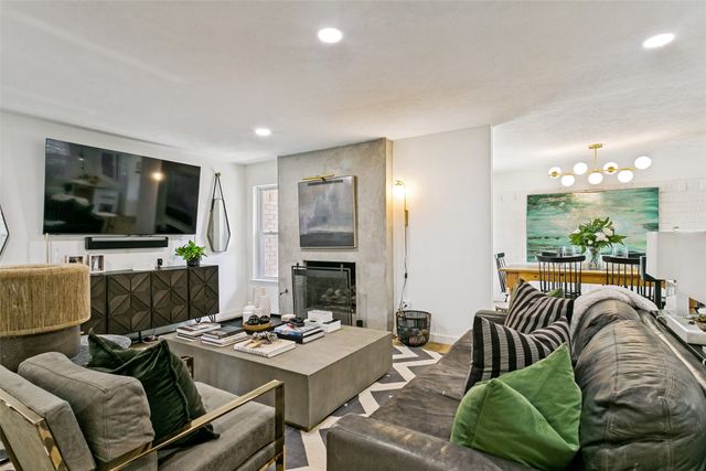 12420 Wood Manor Circle, Farmers Branch, TX 75234