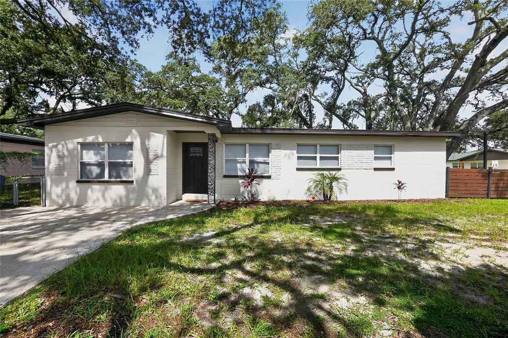 10420 N 22ND STREET, Tampa, FL 33612