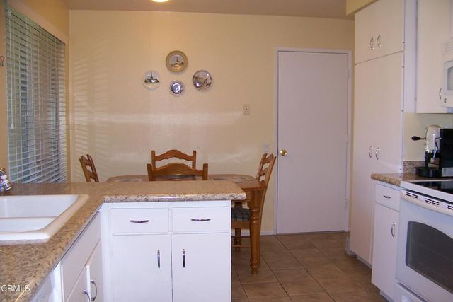 7177 Village 7, Camarillo, CA 93012