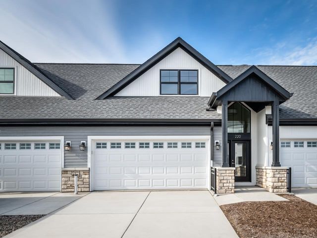 214 Lakeview Lane, Beaver Dam, WI 53916