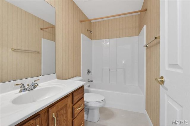 326 Villa Tuscany Court 7B, O'fallon, MO 63366