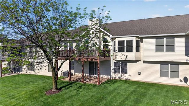 326 Villa Tuscany Court 7B, O'fallon, MO 63366