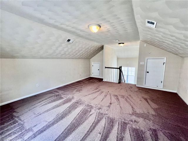 5152 Whitaker PL, Virginia Beach, VA 23462