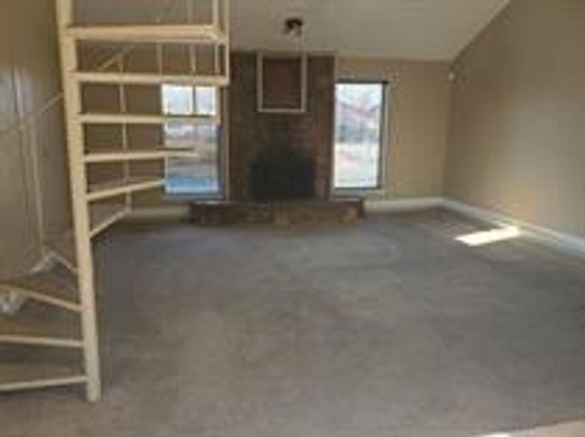 8900 N Shannon Avenue, Oklahoma City, OK 73132