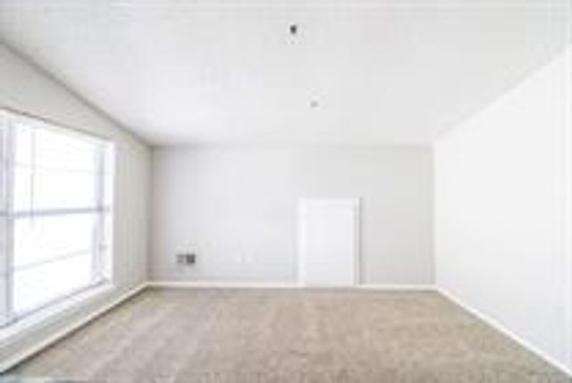 8900 N Shannon Avenue, Oklahoma City, OK 73132