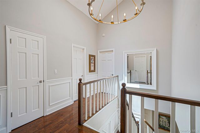 10 Mink Lane, East Setauket, NY 11733