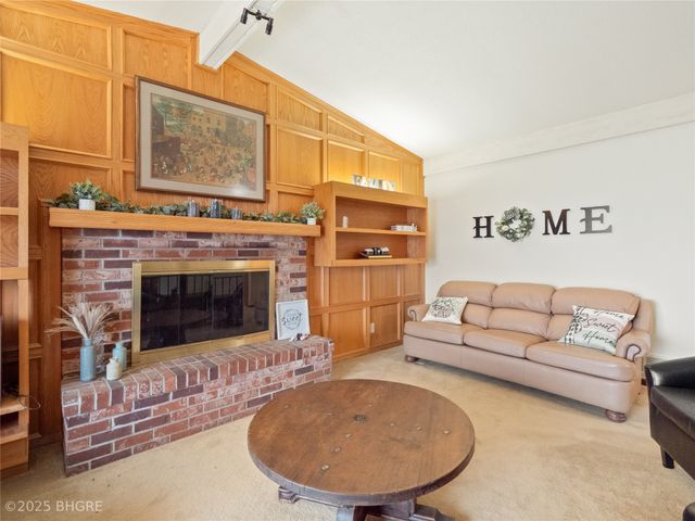 3113 Pleasant Street, West Des Moines, IA 50266