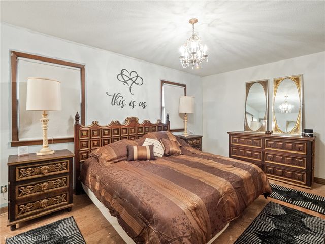 3113 Pleasant Street, West Des Moines, IA 50266