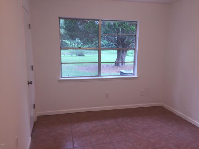 678 Meadow Drive, D'iberville, MS 39540