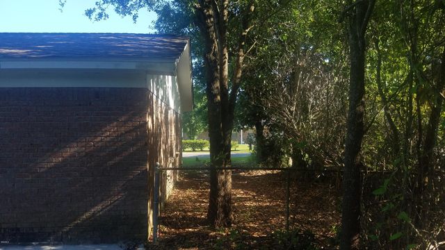 678 Meadow Drive, D'iberville, MS 39540