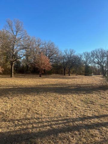 6901 Hawk Road, Flower Mound, TX 75022