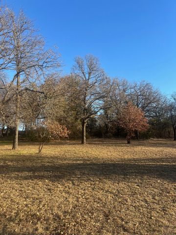 6901 Hawk Road, Flower Mound, TX 75022