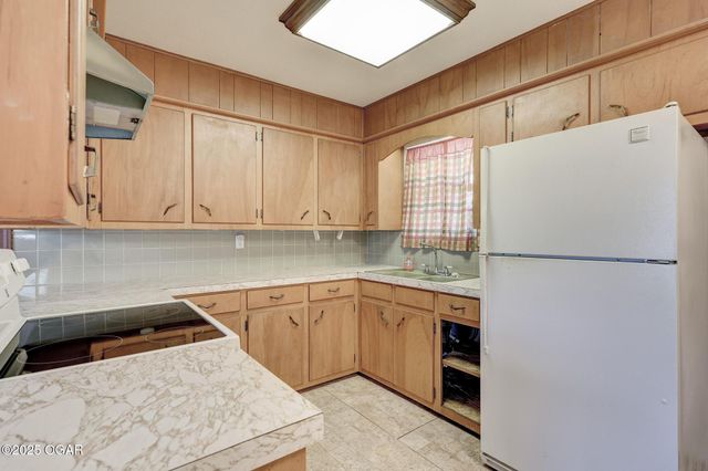 2714 S Minnesota Avenue, Joplin, MO 64804