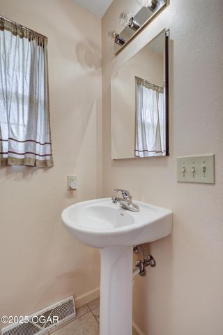 2714 S Minnesota Avenue, Joplin, MO 64804
