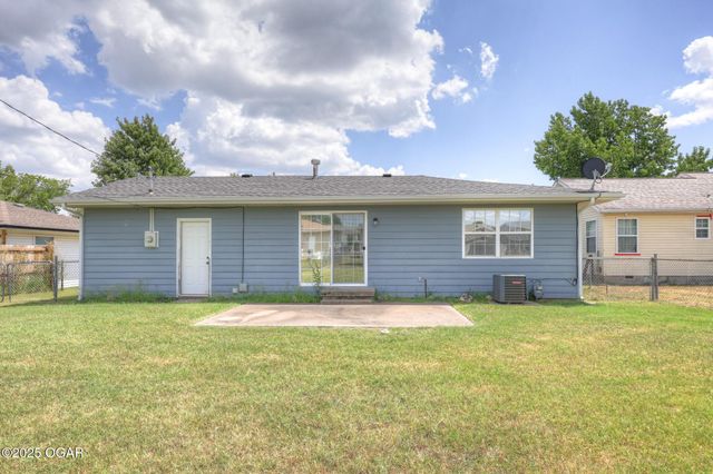 2714 S Minnesota Avenue, Joplin, MO 64804