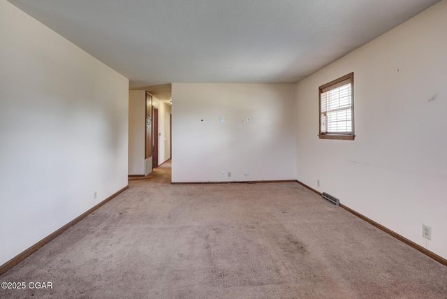 2714 S Minnesota Avenue, Joplin, MO 64804